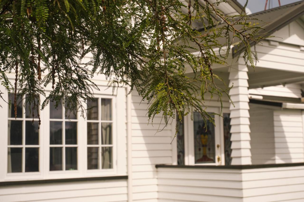 Victorian Designs - Spacious Home In Rotorua Central Exterior photo