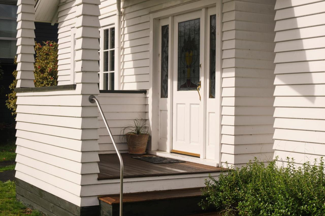 Victorian Designs - Spacious Home In Rotorua Central Exterior photo