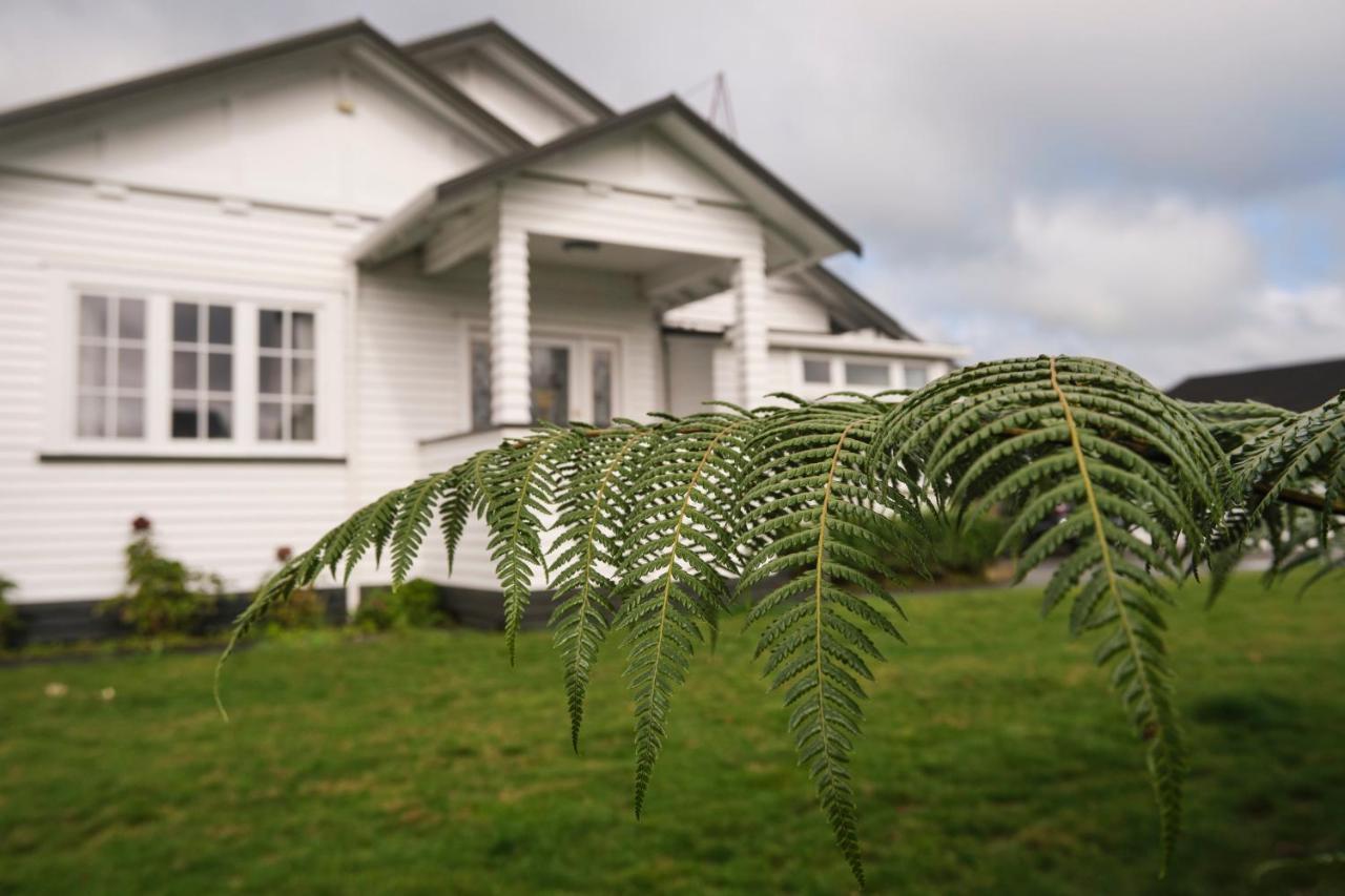 Victorian Designs - Spacious Home In Rotorua Central Exterior photo
